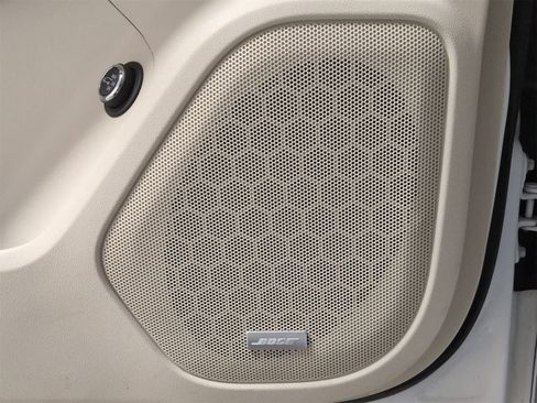 Used 2021 GMC Acadia Denali w/ Denali Technology Package image 31