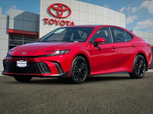 Certified 2026 Toyota Camry SE w/ Multimedia Upgrade Package FWD image 7