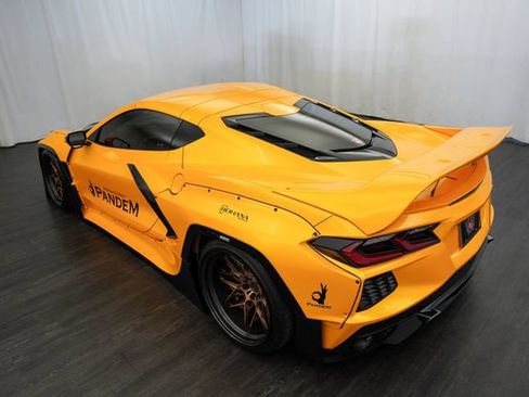 Used 2021 Chevrolet Corvette Stingray Coupe w/ 1LT RWD image 11