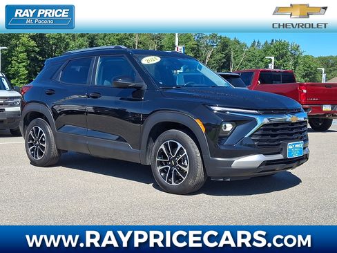 Certified 2024 Chevrolet TrailBlazer LT w/ LT Cold Weather Package AWD/4WD image 1