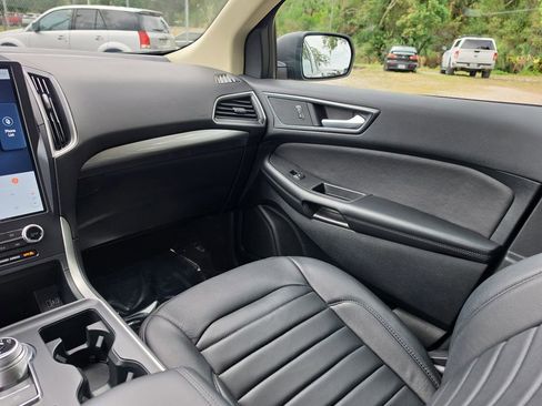 Used 2024 Ford Edge SE AWD/4WD image 10