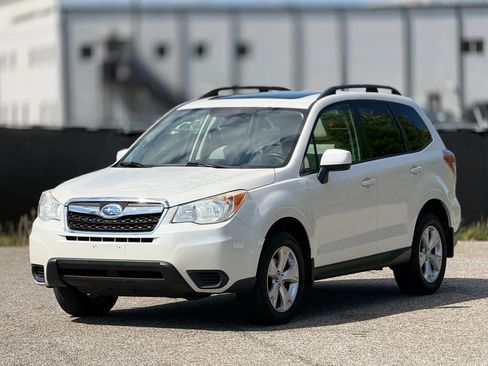 Used 2015 Subaru Forester 2.5i Premium w/ All-Weather Package image 6