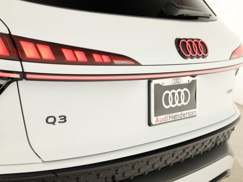 New 2026 Audi Q3 quattro 2.0T AWD/4WD image 34