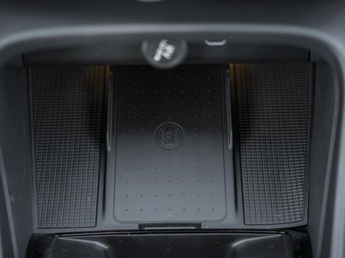 New 2026 Volvo XC40 B5 Plus w/ Protection Package Premier image 26