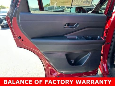 Used 2025 Nissan Pathfinder SV FWD image 13