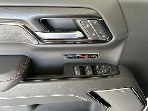 New 2026 GMC Sierra 1500 AT4X AWD/4WD image 11