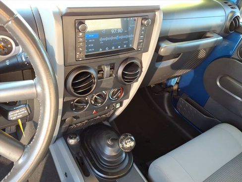 Used 2010 Jeep Wrangler Sport AWD/4WD image 30