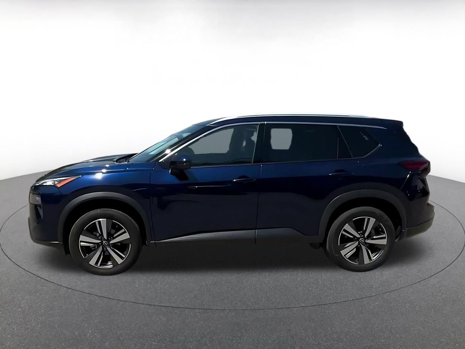 Used 2026 Nissan Rogue SL FWD image 8