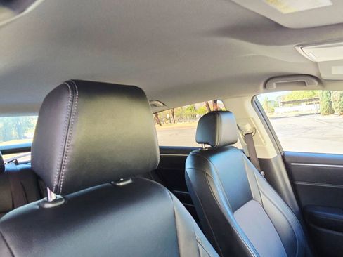 Used 2019 Honda Clarity Plug-In Hybrid image 31