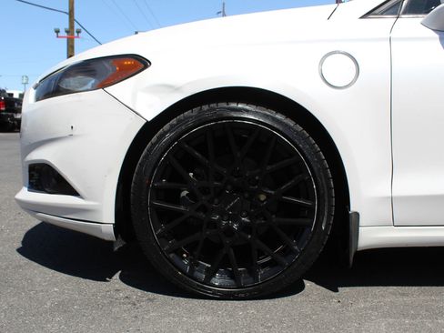 Used 2015 Ford Fusion Energi Titanium w/ Driver Assist Package FWD image 8