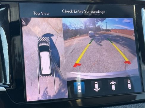 Used 2018 Chrysler Pacifica Limited w/ Advanced Safetytec Group image 24