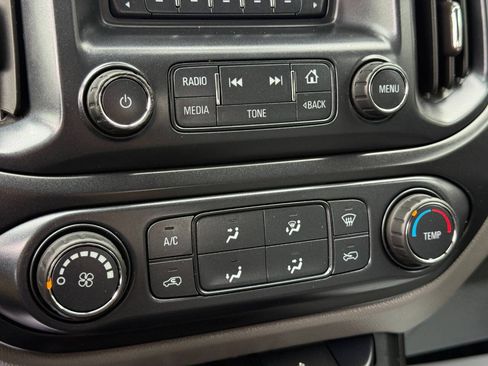 Used 2017 Chevrolet Colorado W/T RWD image 21