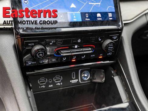 Used 2023 Jeep Grand Cherokee 4WD 4xe image 18