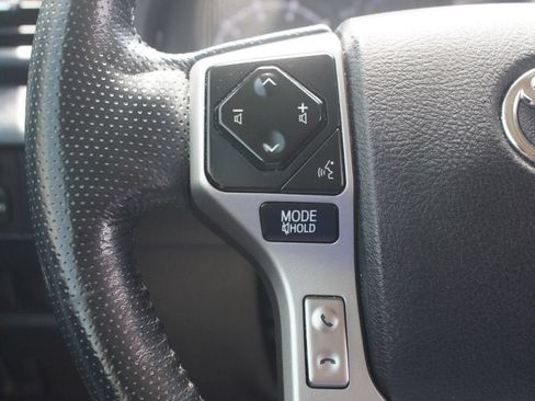 Used 2023 Toyota 4Runner SR5 Premium w/ Moonroof Package RWD image 11