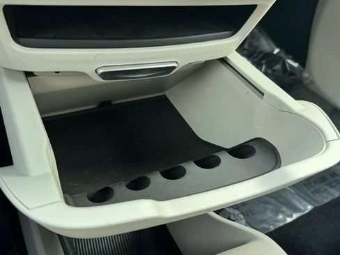 Used 2019 Chrysler Pacifica Touring Plus FWD image 14
