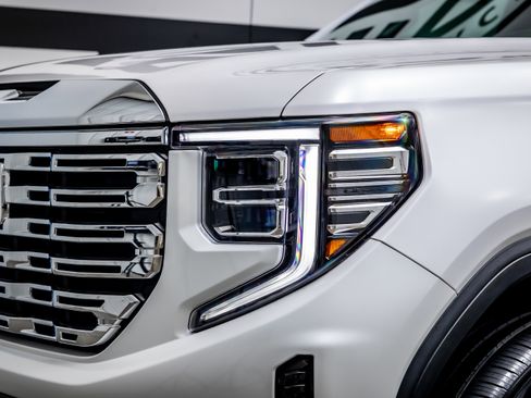 Used 2024 GMC Sierra 1500 Denali w/ Denali Reserve Package image 16