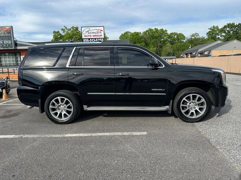 Used 2015 GMC Yukon Denali w/ Touring Package AWD/4WD image 4