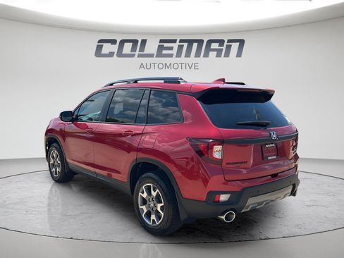 Used 2023 Honda Passport TrailSport image 4