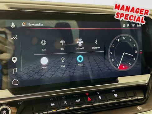 Used 2025 GMC Sierra 1500 SLT AWD/4WD image 15