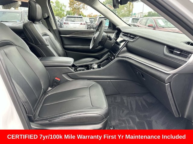 Used 2023 Jeep Grand Cherokee Limited AWD/4WD image 10