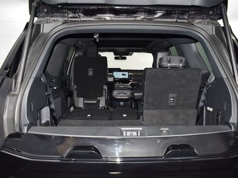 Used 2025 Ford Expedition Platinum w/ Stealth Performance Package image 39