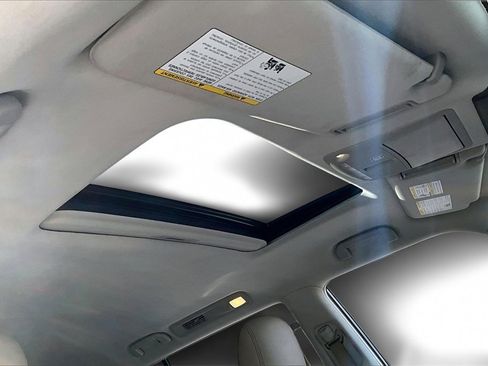 Certified 2023 Nissan Armada SL image 26