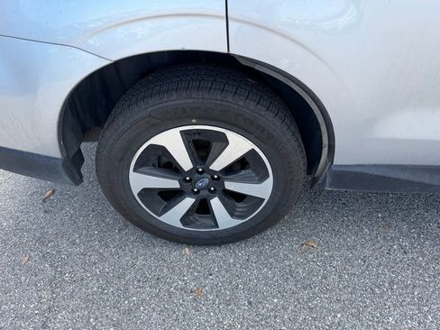 Used 2018 Subaru Forester 2.5i w/ Alloy Wheel Package image 5