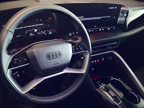 New 2025 Audi Q5 Premium AWD/4WD image 3