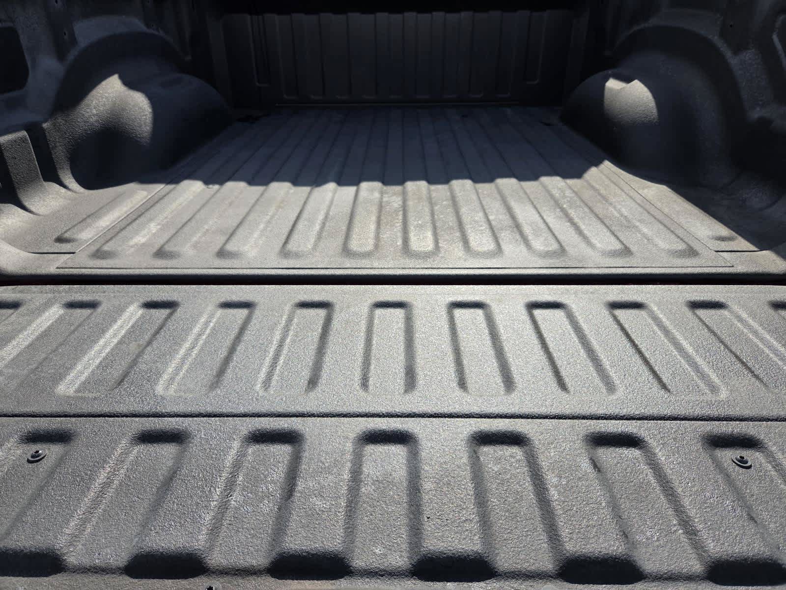Used 2025 RAM 1500 Warlock AWD/4WD image 12