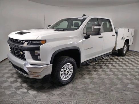 Used 2021 Chevrolet Silverado 2500 W/T w/ WT Fleet Convenience Package AWD/4WD image 3