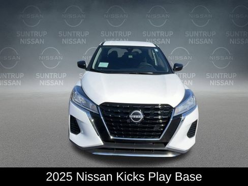 New 2025 Nissan Kicks Play S FWD image 3