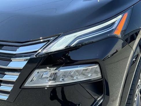 Used 2026 Nissan Rogue Platinum w/ Platinum Premium Package AWD/4WD image 11