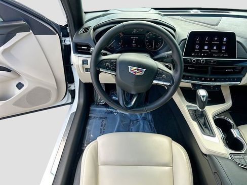 Used 2026 Cadillac CT4 Luxury RWD image 18