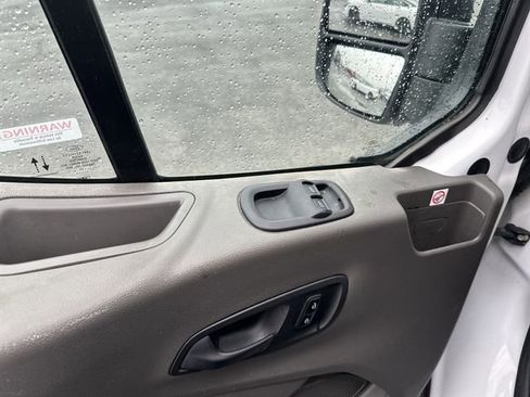 Used 2021 Ford Transit 250 Low Roof RWD image 17