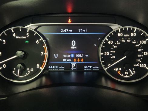 Used 2025 Nissan Altima 2.5 SV image 18