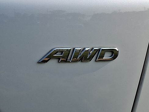 Used 2022 Honda CR-V EX-L image 9