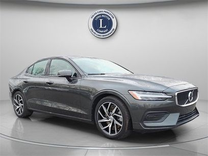 Used 2020 Volvo S60 T6 Momentum