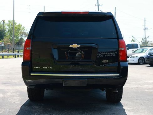 Used 2015 Chevrolet Suburban LTZ AWD/4WD image 5