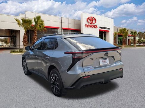 Used 2026 Toyota bZ XLE image 7