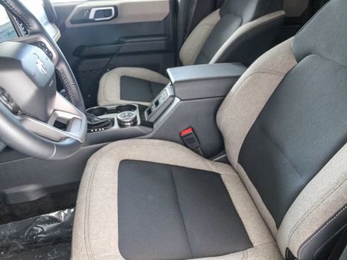 Used 2025 Ford Bronco Big Bend AWD/4WD image 18