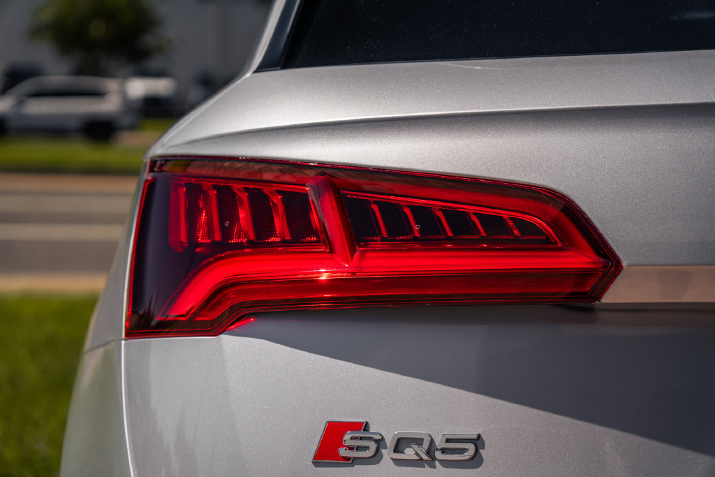 Used 2019 Audi SQ5 Prestige w/ Prestige Package AWD/4WD image 11