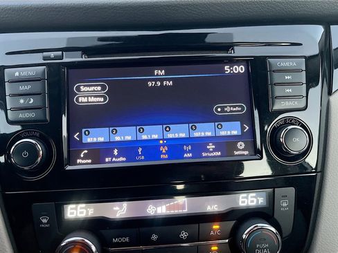 Used 2022 Nissan Rogue Sport SL image 15