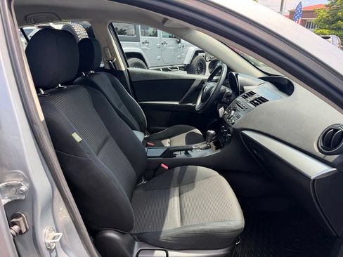 Used 2012 MAZDA MAZDA3 i Touring FWD image 28