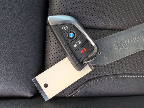 Certified 2023 BMW X3 sDrive30i w/ Premium Package image 33