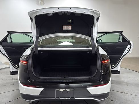 Certified 2026 Toyota Crown Platinum image 16