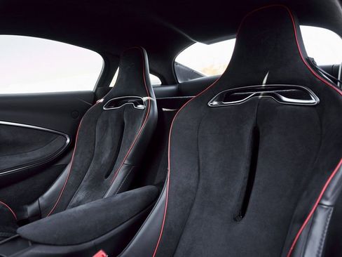 Used 2023 McLaren Artura RWD image 46
