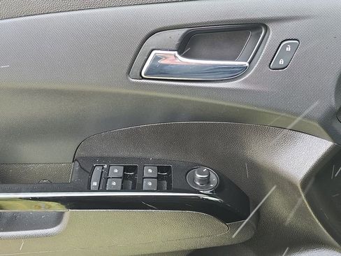 Certified 2017 Chevrolet Sonic LT w/ Convenience Package image 24