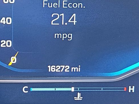 Used 2022 Chevrolet Silverado 1500 LT image 2