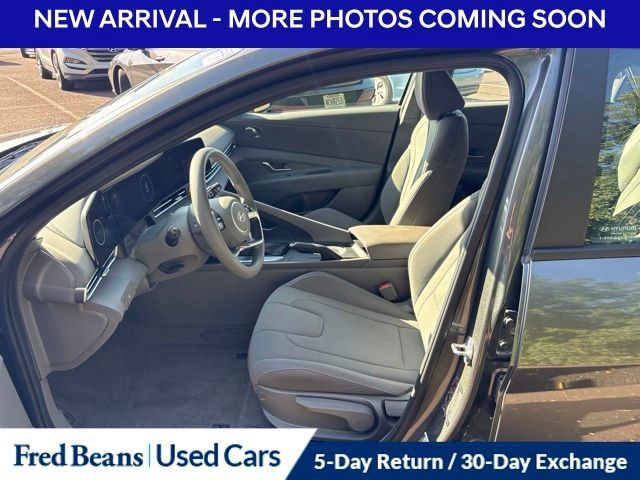 Certified 2024 Hyundai Elantra SEL FWD image 12