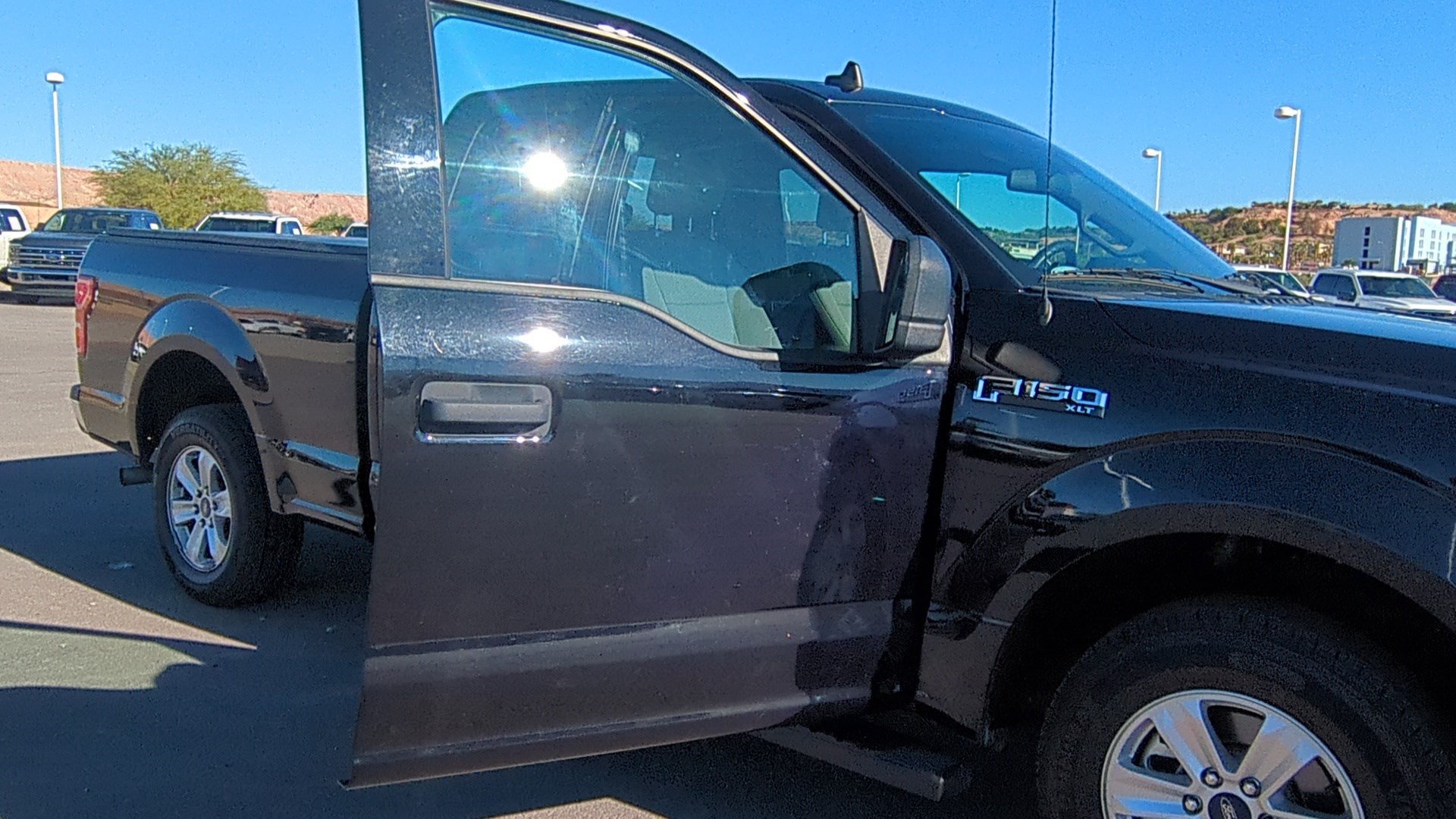 Used 2020 Ford F150 XLT w/ Trailer Tow Package RWD image 15
